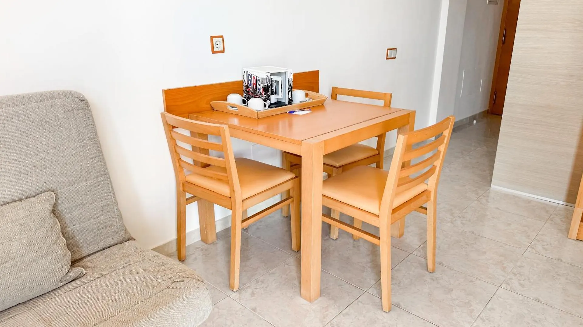 Aparthotel Moon Dreams Atlantic Es Canar  4*, Es Canar (Ibiza)